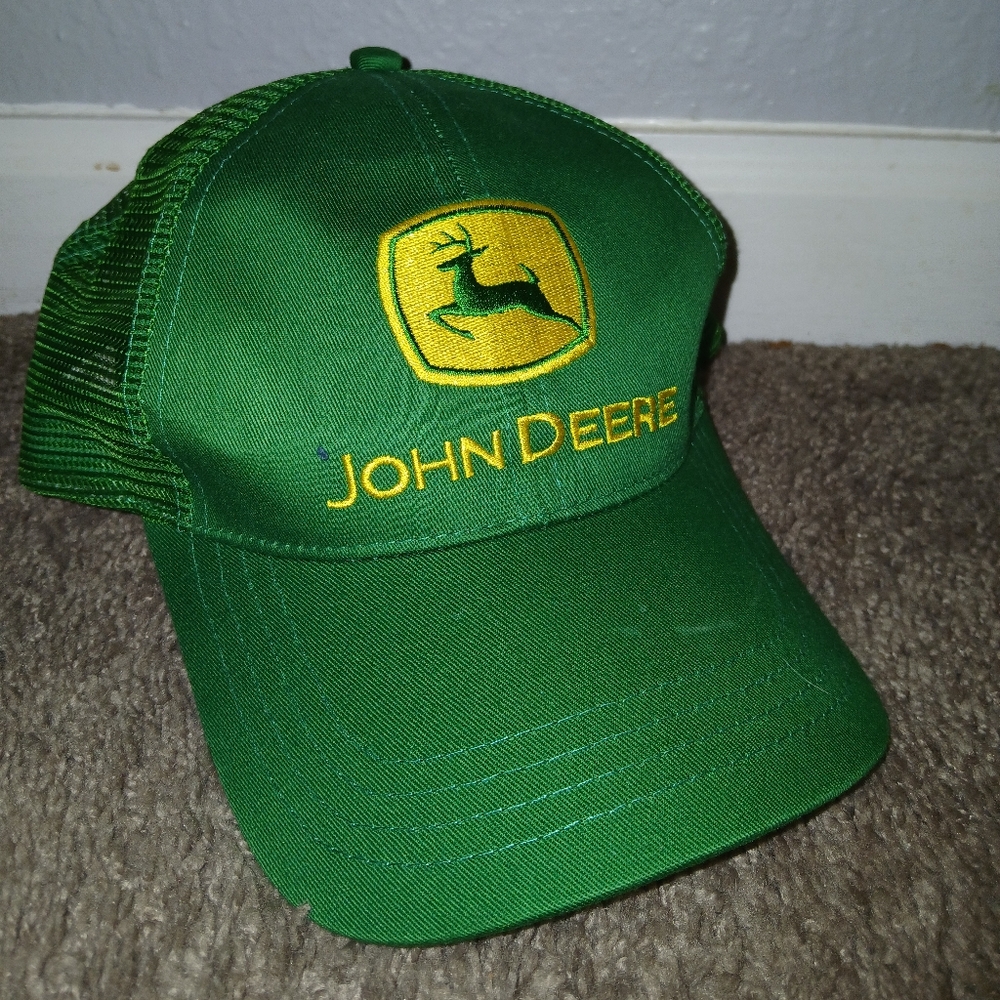 Nwot John Deere Snap back hat